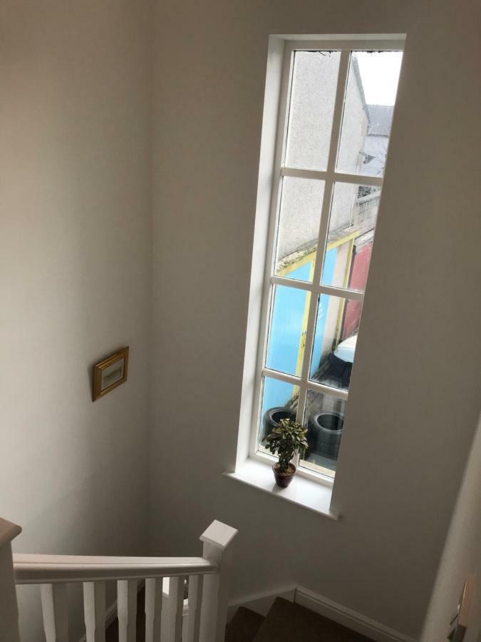 4 Laurel Court Villa อัลเวอร์สตัน ภายนอก รูปภาพ